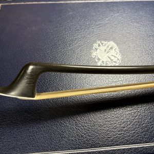 <!--011-->カーボン弓　スネイクウッド